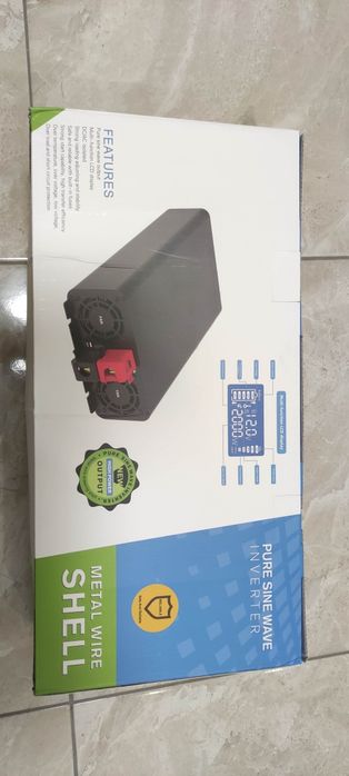 Инвертор 12-220 2000Ватт, 4000Ватт в пике, вес 4.5 кг.