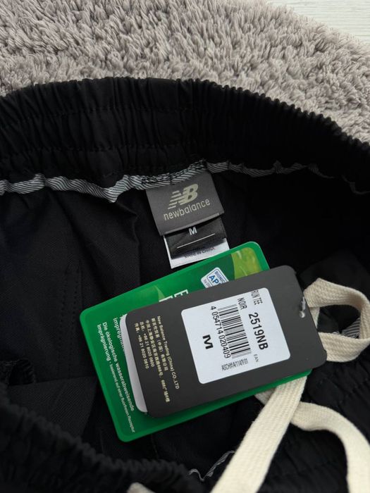 Топ три моделі нейлонових штанів цього сезону