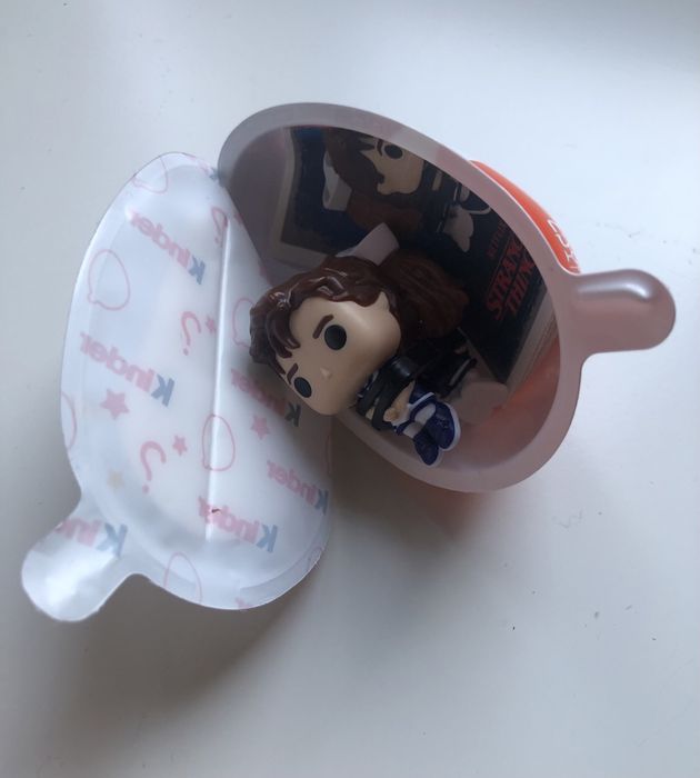 Conjunto funkos Stranger Things - Kinder Joy