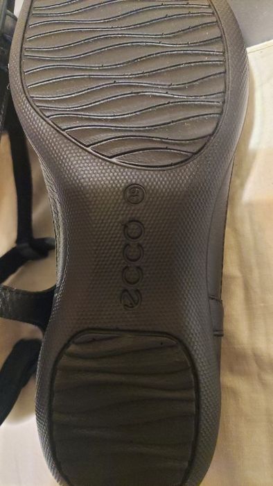 Босоніжки жіночі ecco нові (розмір 39)