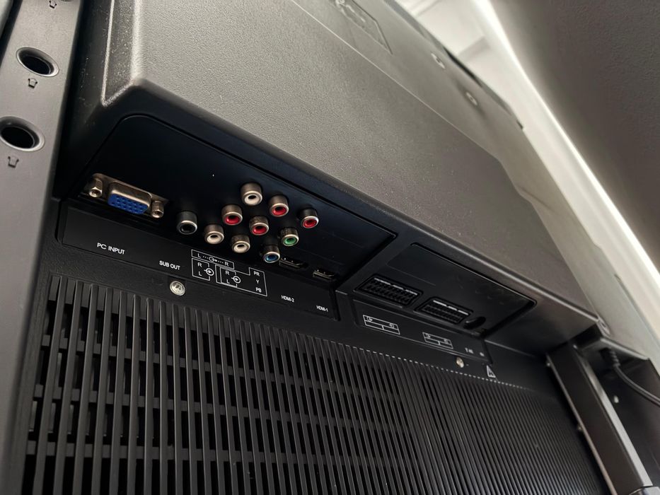 Televisão Sanyo 107cm Full HD 1080p