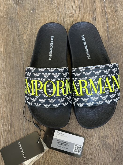 Emporio Armani klapki czarne 36 slipper pvc all over logo z napisem