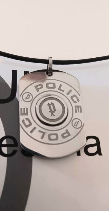 Artigos Police em aço