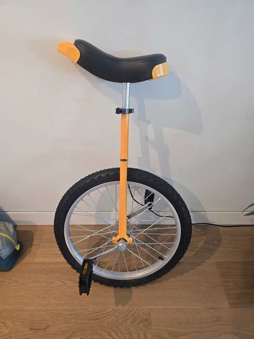 Monociclo Uyoyous 20" com Assento Ajustável