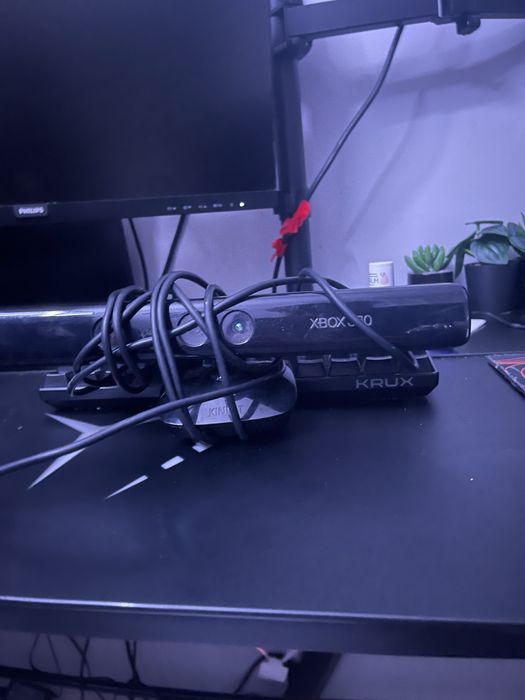 konsola XBOX 360 bez kontrolera + kinect