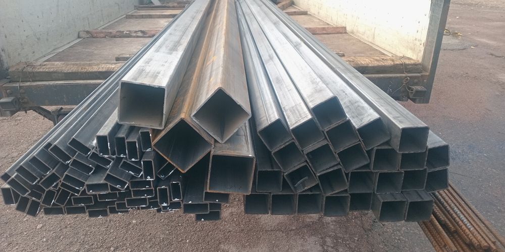 Труба профільна 40х20, 50х50, 80х80