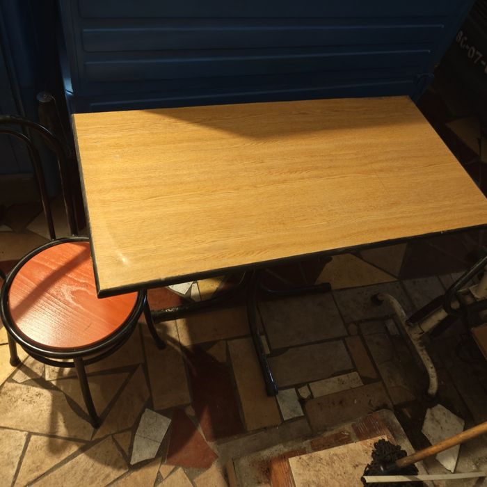 30 Cadeiras cada 25€ para café