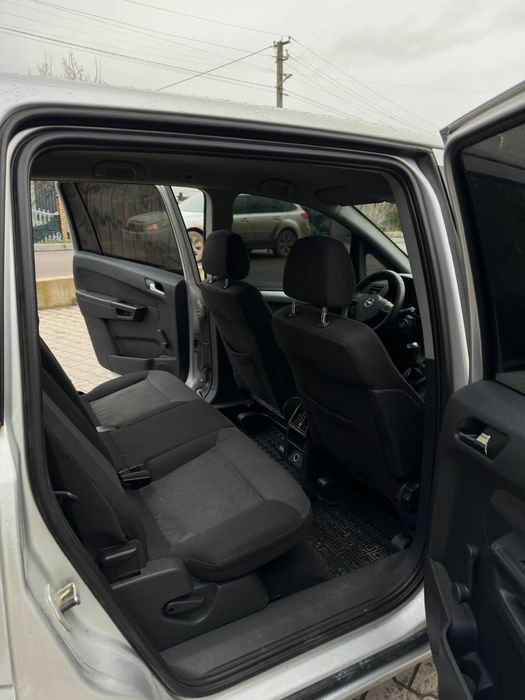 Продам Opel Zafira