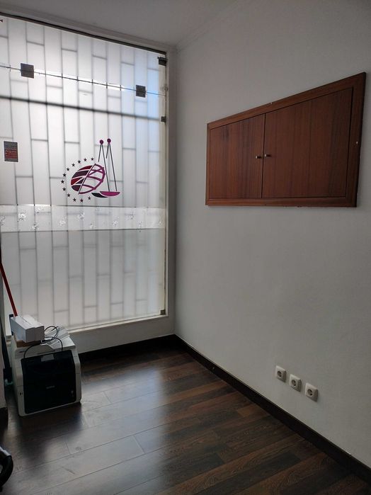 Escritorio para co-working na Costa da Caparica