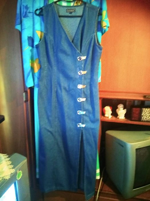 Продам плаття джинсові