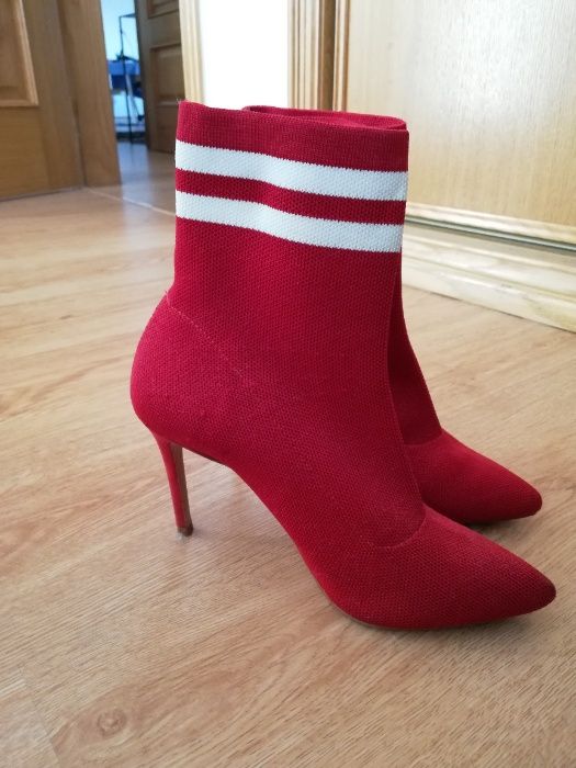 Botins de senhora da marca Schutz