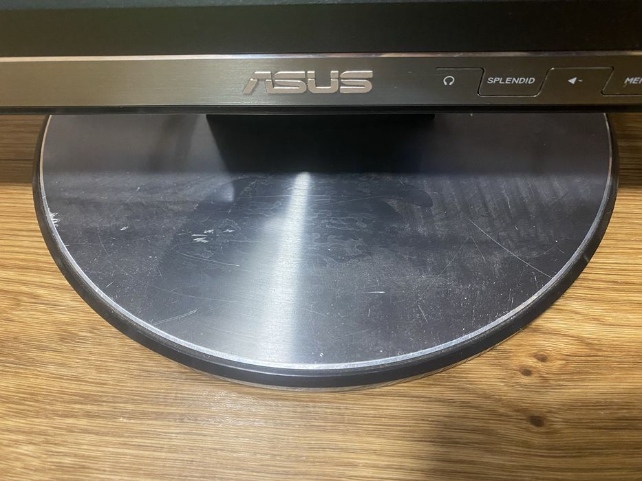 Монітор ASUS MW221U 22” 1680×1050, 2мс, DVI/VGA