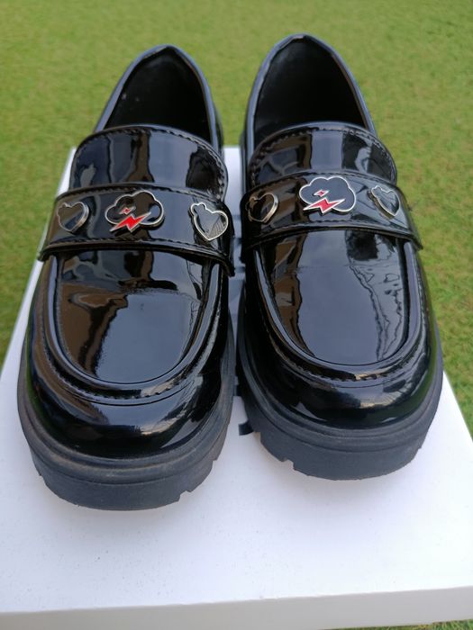 Buty lordsy czarne lakierowane botki dla dziewczynki rozm. 32 pantofle czarne