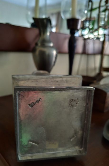 Jarro em estanho antigo