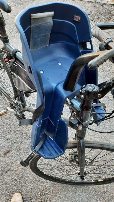 дитяче велосидіння з кріпленням