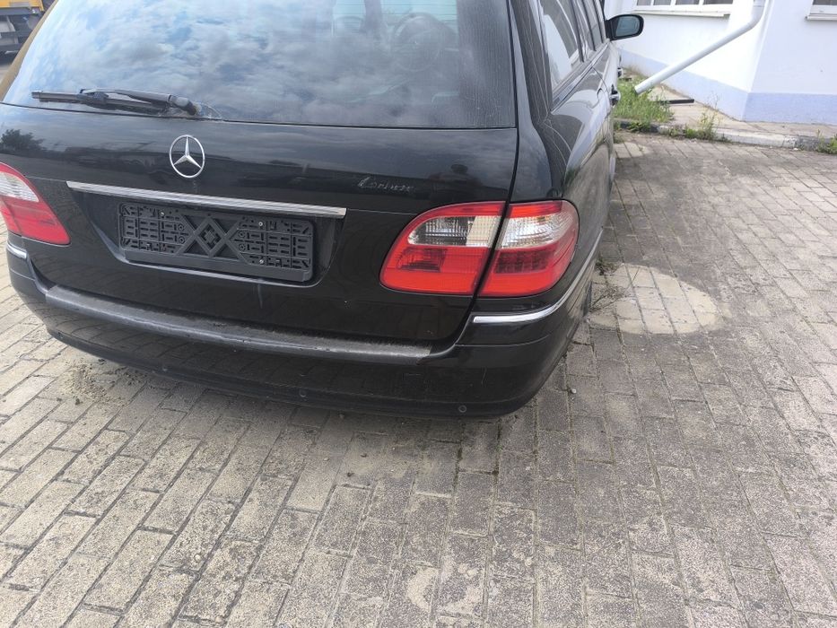 Задні ліхтарі стопи Mercedes Benz W211 універсал