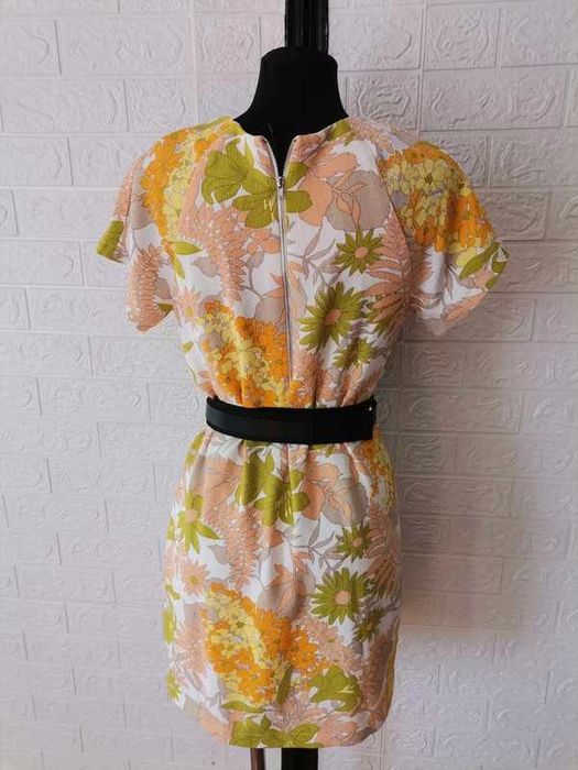 sukienka s/36 śliczna cena 25 zł