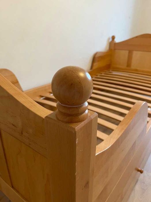 Łóżko z szufladą, drewniane olcha, rama łóżka 90x200cm + materac