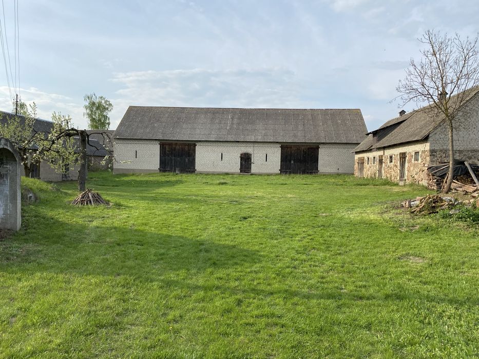 Dom na wsi Kotowo - Plac gmina Jedwabne , siedlisko , magazyn .
