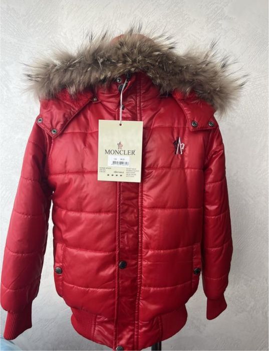 Нова курточка moncler 128 зріст
