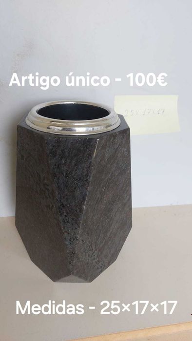 Artigos Fúnebres - Vasos e Janinhas em Mármore e Granito para Campas