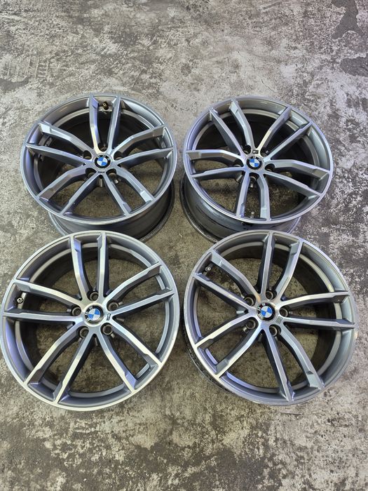 Sprzedam Felgi BMW g30 18 cali styling 662m