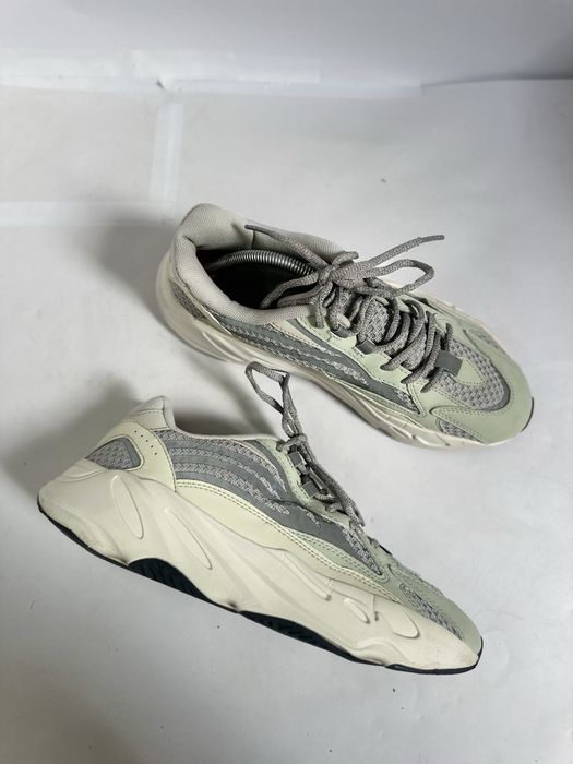 Кросівки Adidas Yeezy Boost 700 V2 Розмір 43