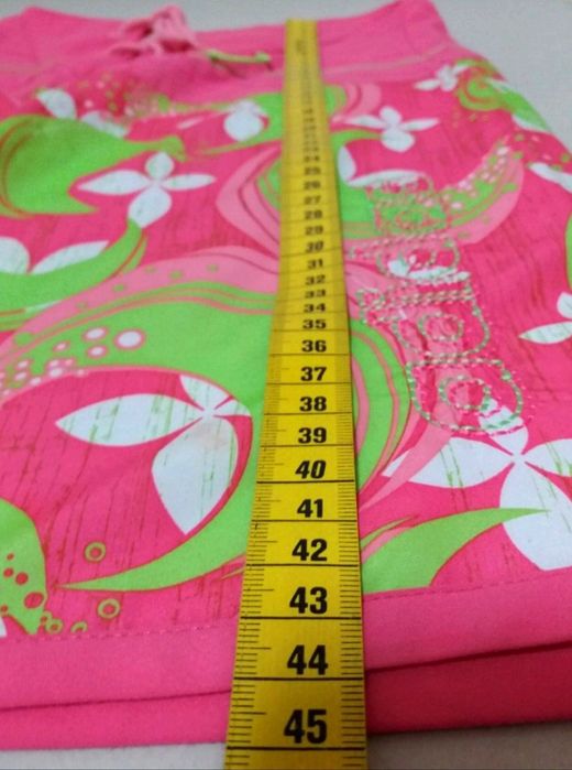 Calções marca Adidas para menina (12 anos)