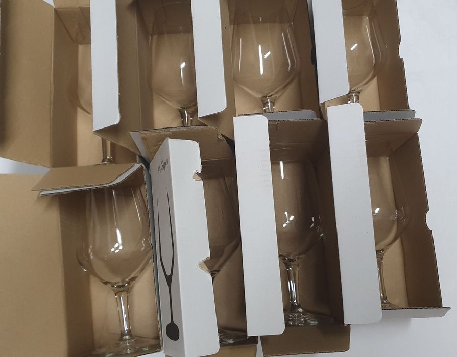 Copos com pé de cerveja coleção Bormioli Rocco