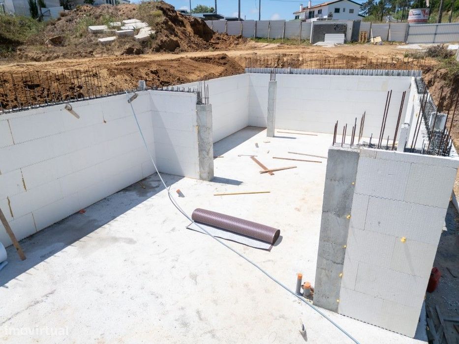 Moradia V3 - vista mar, piscina aquecida e garagem em Salir do Port...