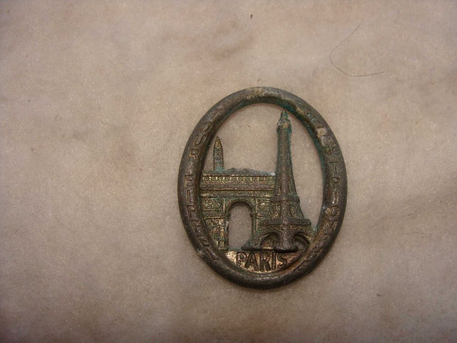 Medalha/Acessório Porta Chaves Paris