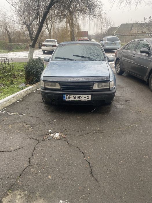 Опель «Вектра А» 1993