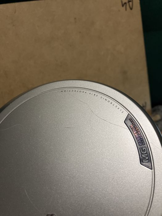 discman Philips AX7201 Super Slim z AY3380 battery case