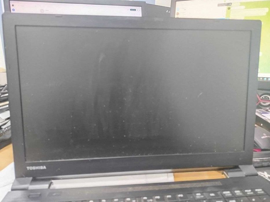 Ноутбук dynabook b35/y на запчастини
