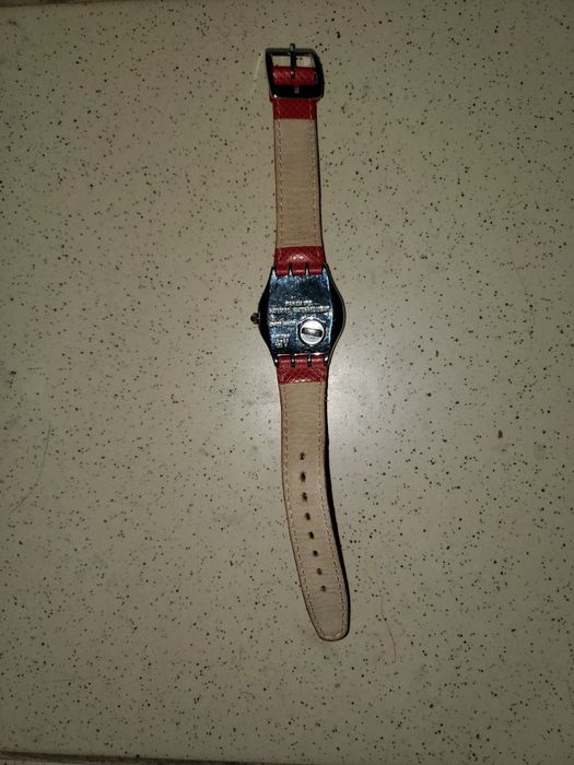 Swatch наручний годинник
