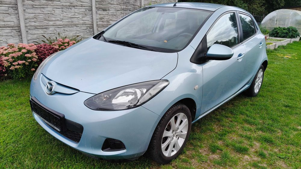 Mazda 2
