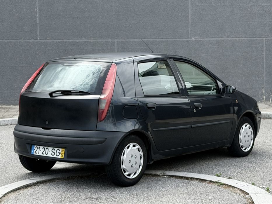 Fiat Punto 1.2 Gasolina - 2001 NACIONAL