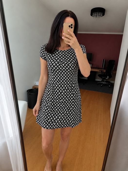 Mango czarno biała sukienka mini 34 XS / 36 s wiskoza elastyczna
