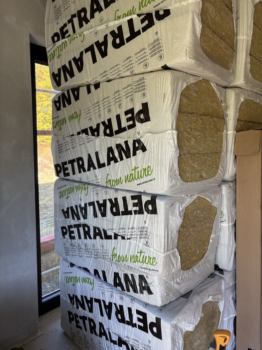 Wełna skalna z welonem gr 20 cm Petrolana