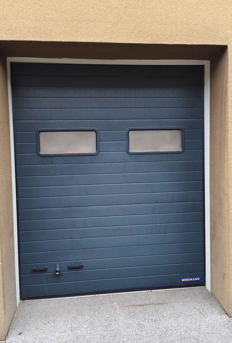 Brama garażowa gruba izolacja 8 cm