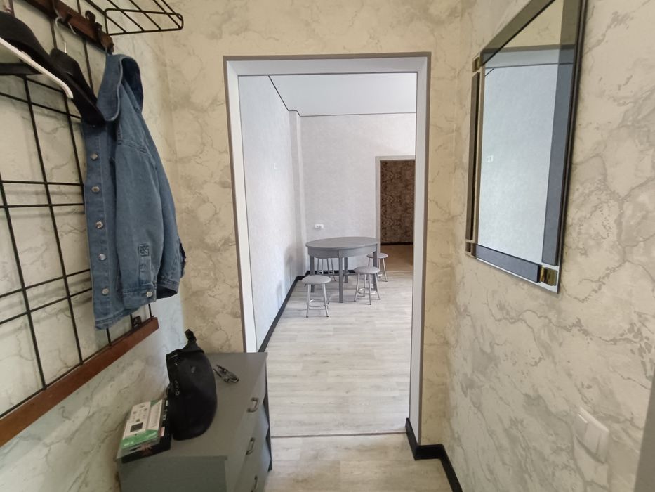 Посуточно двух комнатная квартира Центр