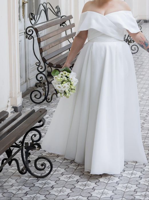 Весільна сукня. ….