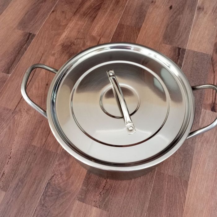 Кастрюля нова 5 літрів