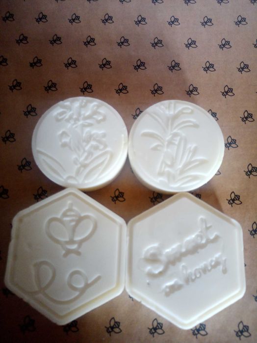 Mydełka bez SLS z dodatkiem miodu i wosku