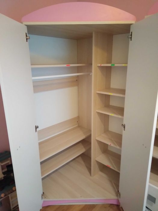 Szafa narożna z Sowami