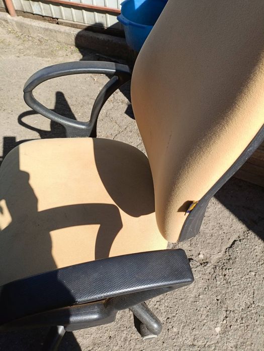 Крісло комп'ютерне