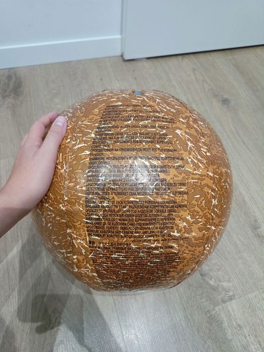 Dwie maski do nurkowania.