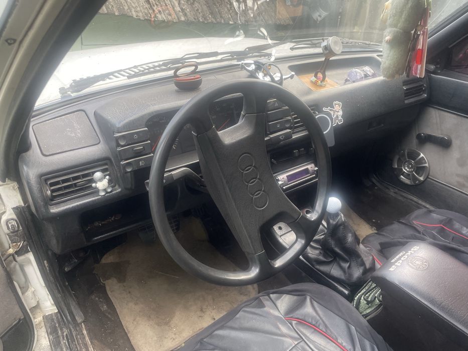 Audi 80 b2 целяком или на розбор
