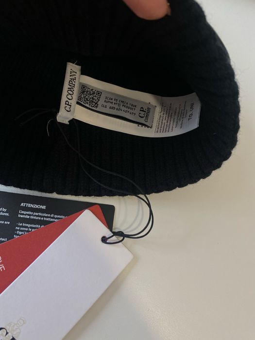 Шапка C. P. Company / Шапка сп компані / чорна шапка / шапка сп чорна