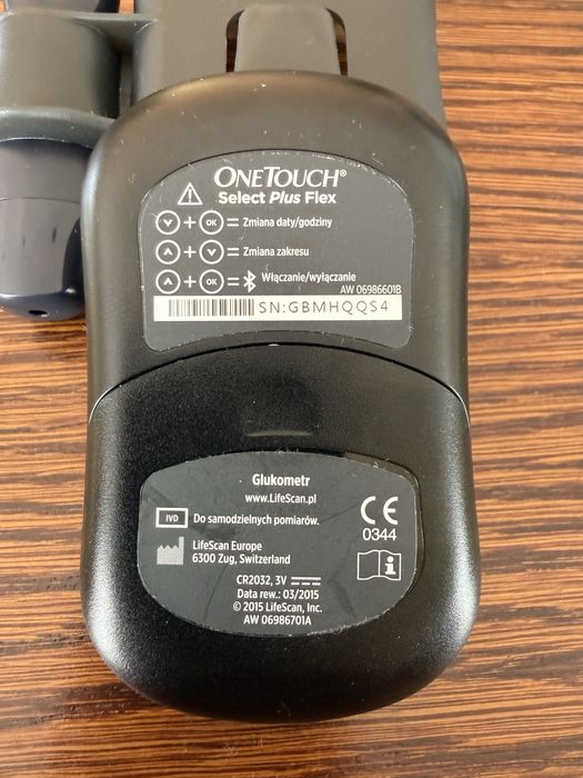 Glukometr OneTouch Select Plus Flex zestaw nakłuwacz etui